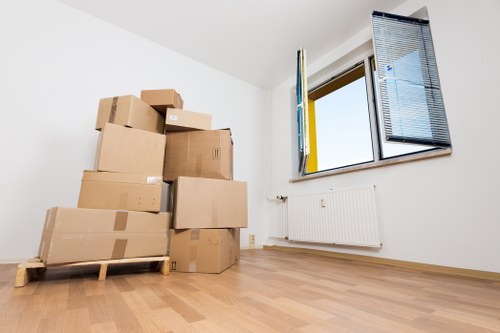 Shoreditch removal truck hire covering nearby East London areas